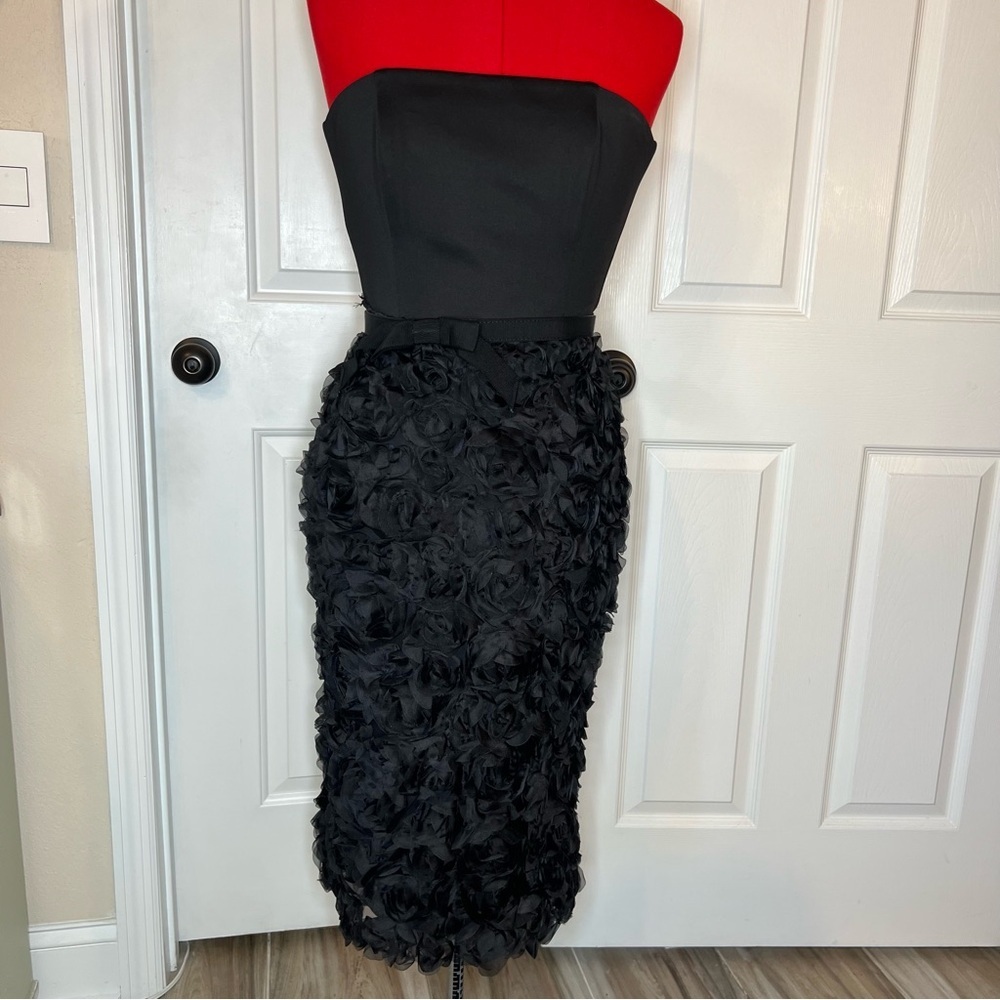White House Black Market Strapless Sheath Midi Dress 3D Floral Application Sz 0